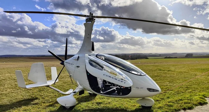 (30) Aérodrome de Nîmes Courbessac  - image principale