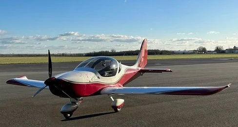 (62) Aérodrome Lens-Bénifontaine avion ultra leger EVEKTOR EV97