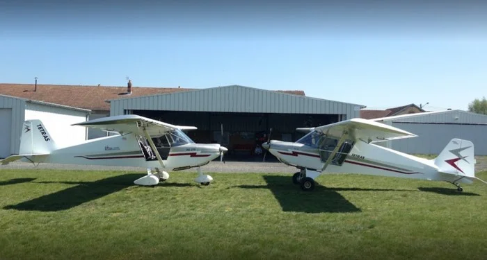 vol decouverte ou initiation Avion léger en patrouille Aérodrome d`Epinal Dogneville