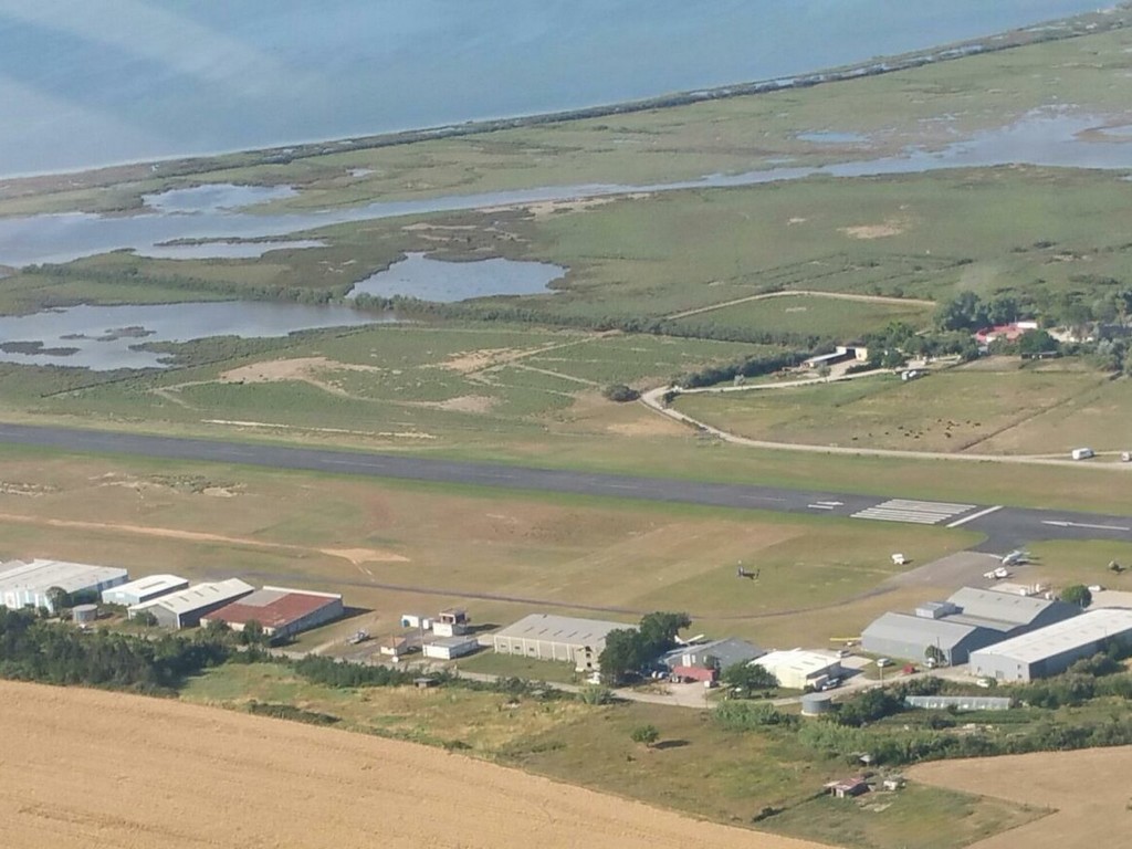 (34) Aérodrome de Montpellier - Candillargues - image 3