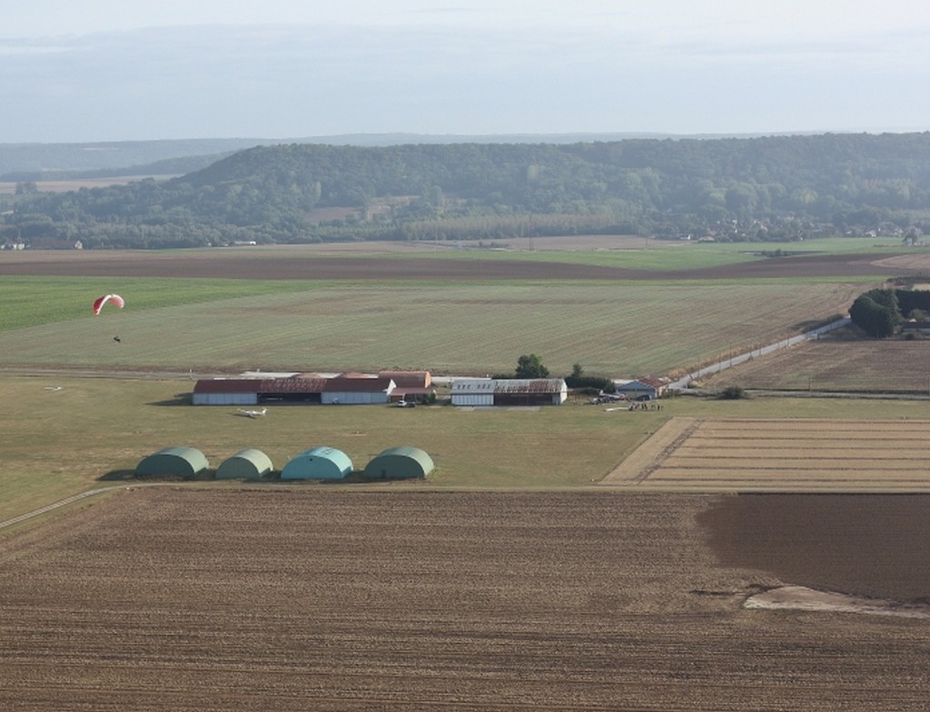 (60) Aérodrome Compiègne - Margny - image 5