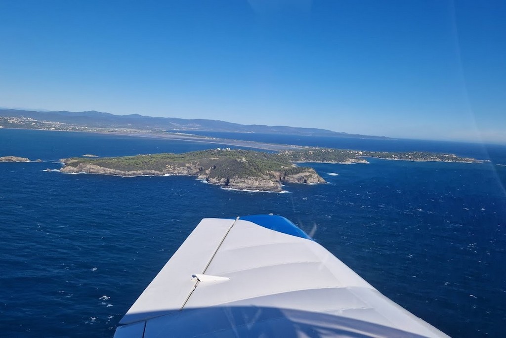 (83) Aéroport du Castellet - image 3