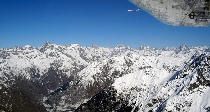 Aérodrome de Nancy-Essey survol sommet enneige