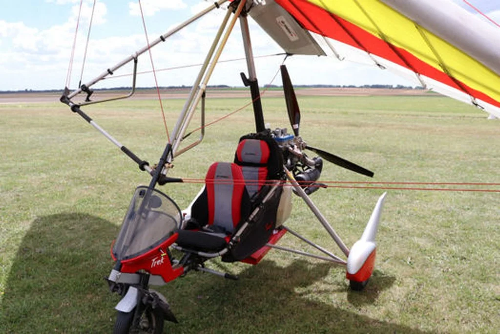  Aérodrome d’Épernay - Plivot 126-2