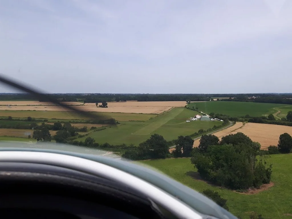 Aérodrome Saint-Secondin atterrissage