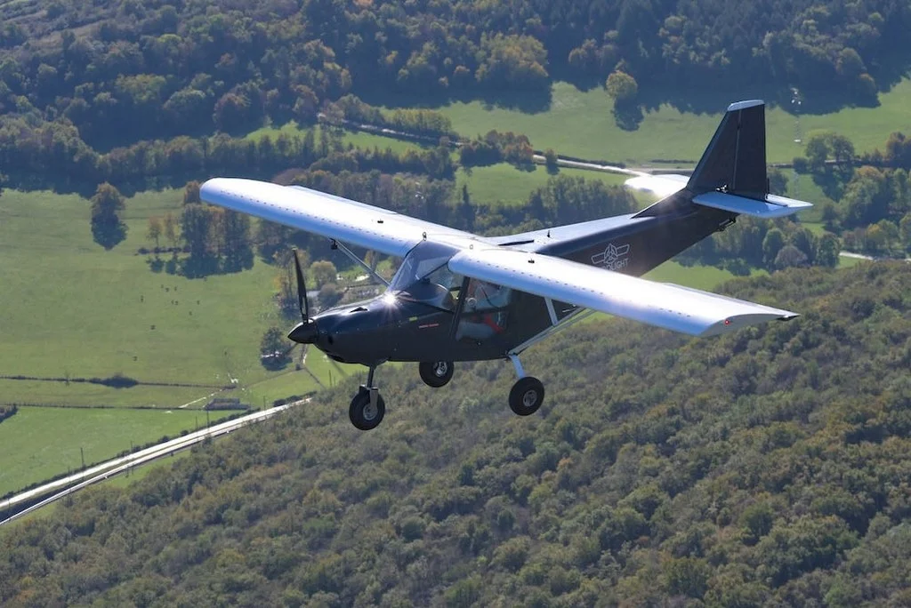  Aérodrome de Bourg - Ceyzériat savannah en vol