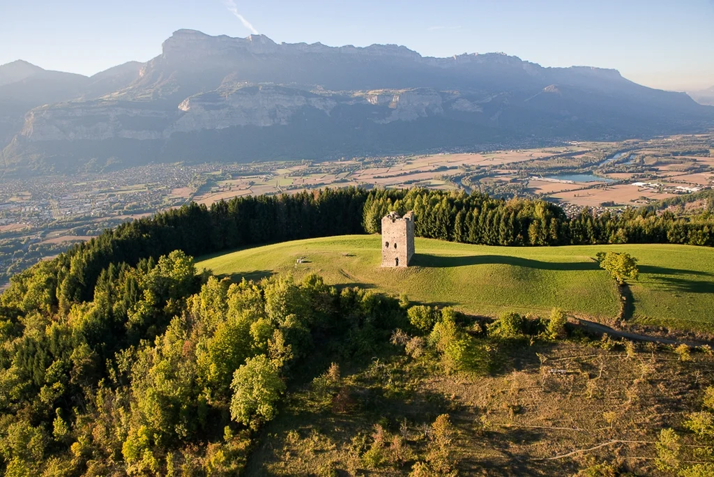 Aérodrome Grenoble Le Versoud tour-sans venin,