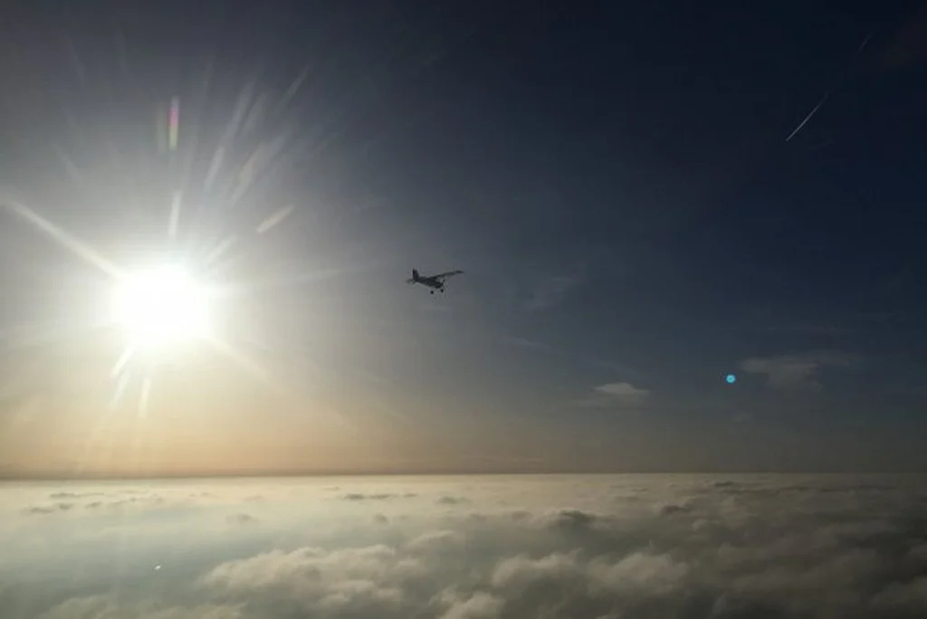 Base Ulm de Thoiry coucher soleil