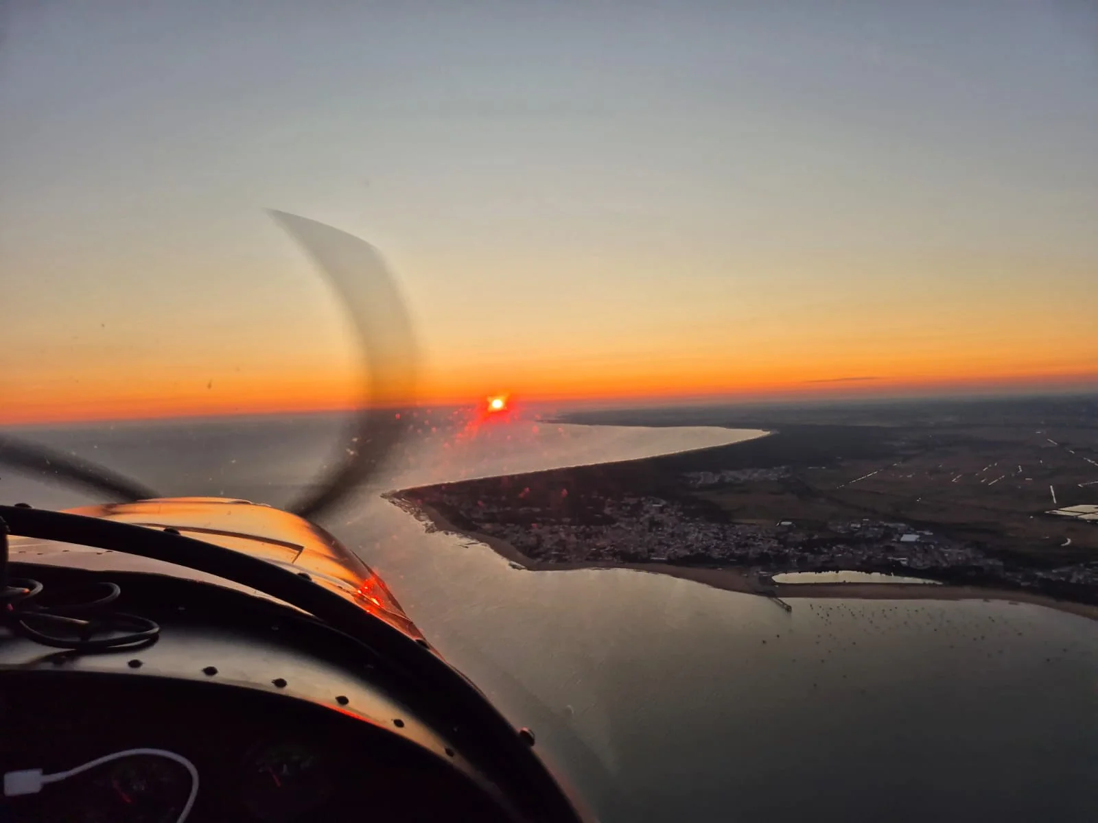 Aérodrome des Sables-d’Olonne couche soleil