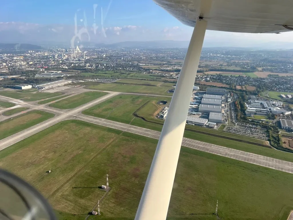  Aérodrome de Mulhouse-Habsheim piste