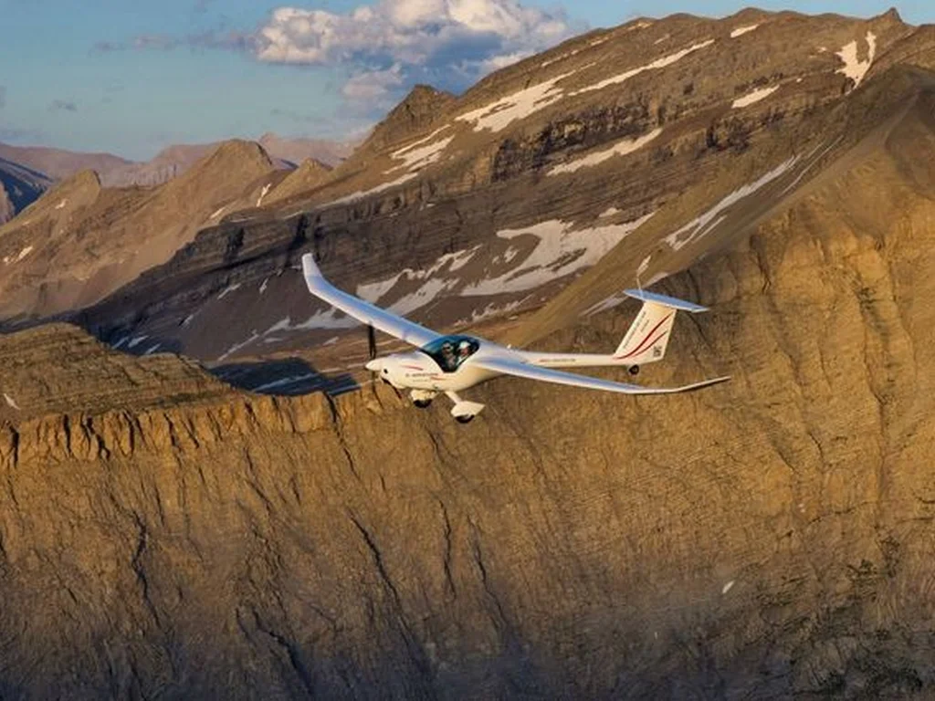  Aérodrome de Gap-Tallard lambada