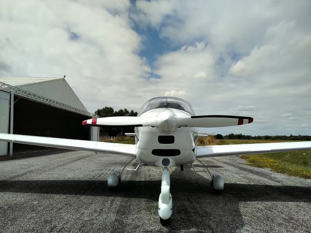  Aérodrome de Revel tecnam p200 
