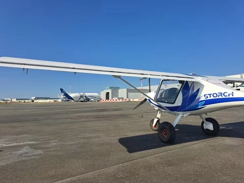 Aéroport de Saint Nazaire storch beluga