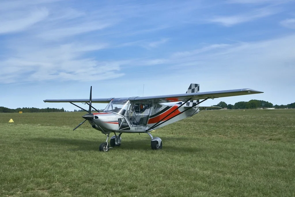 Aérodrome de Nîmes Courbessac super guepard