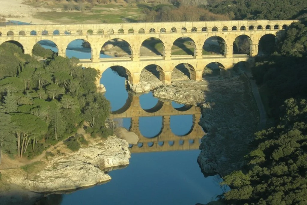 Aérodrome de Nîmes Courbessac pont du gard