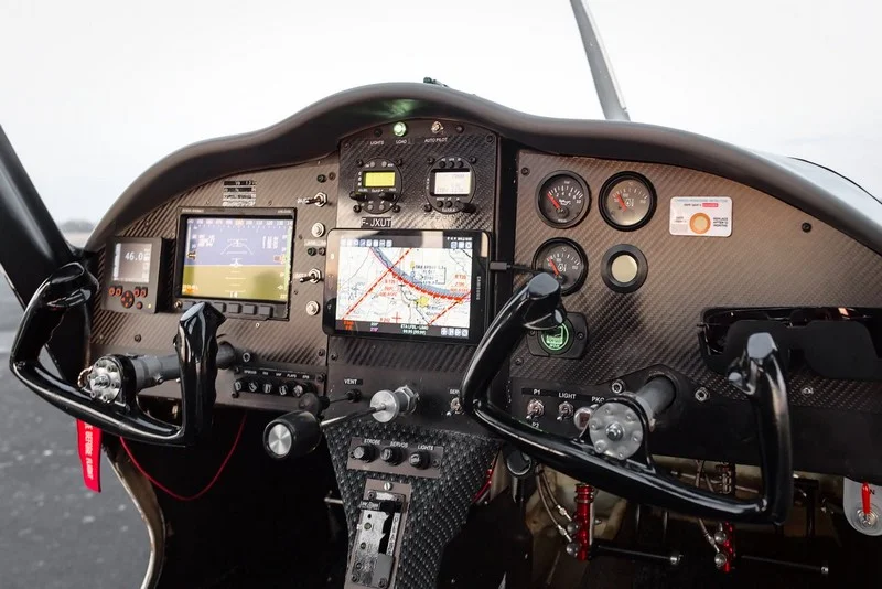 Aérodrome de Libourne - Artigues-de-Lussac capsule