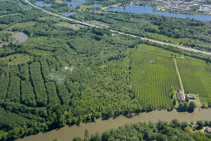 Aérodrome de Libourne - Artigues-de-Lussac vue du ciel