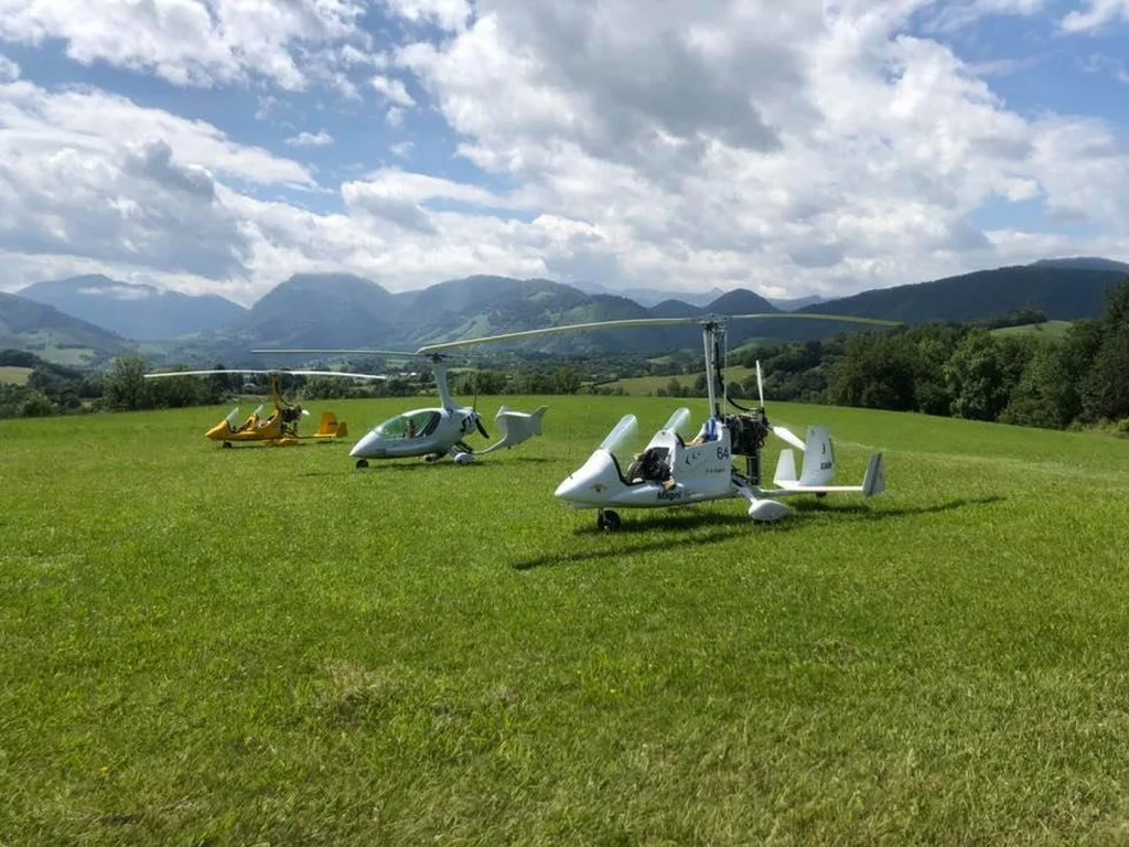 Aérodrome de Escary-Aramits autogire et gyrocoptere