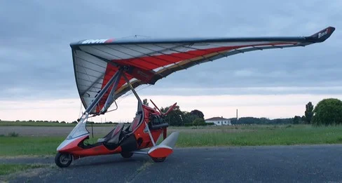 machine prévu pour effectuer votre vol (17) Aérodrome de Pons-Avy
